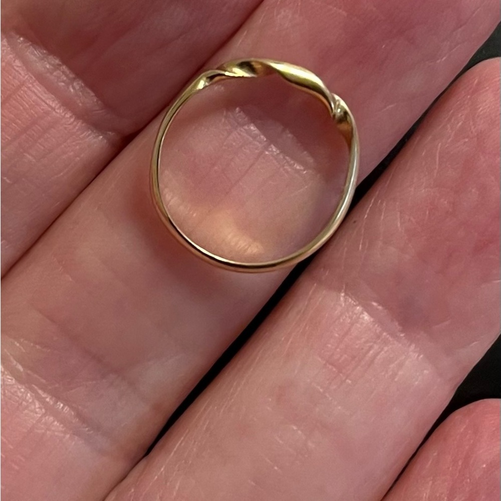 Gorgeous Dainty Solid 14 K Gold Twist Ring by Carolyn Seidel! - Picture 13 of 13